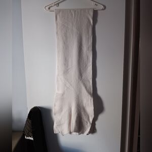 BANANA REPUBLIC 100% Cashmere Cream Knit Large Scarf